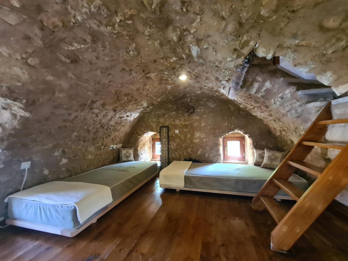 Pyrgos 1869 Villa Gythio Luaran gambar
